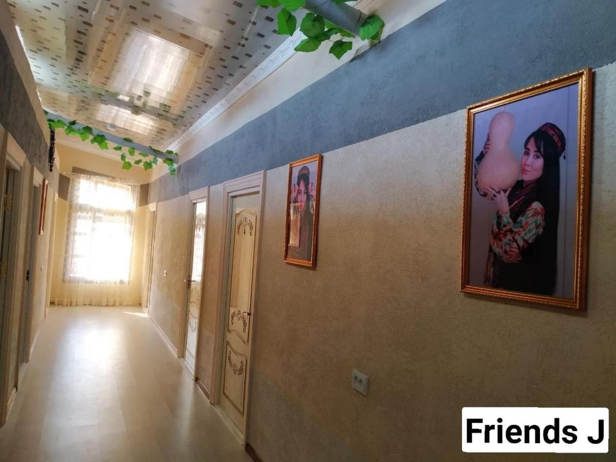 Family Guest House - Friends-J Нукус Екстериор снимка