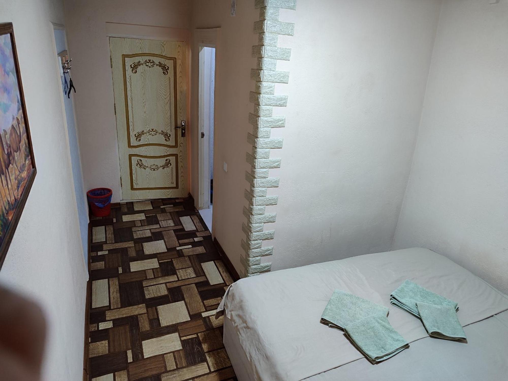 Family Guest House - Friends-J Нукус Екстериор снимка