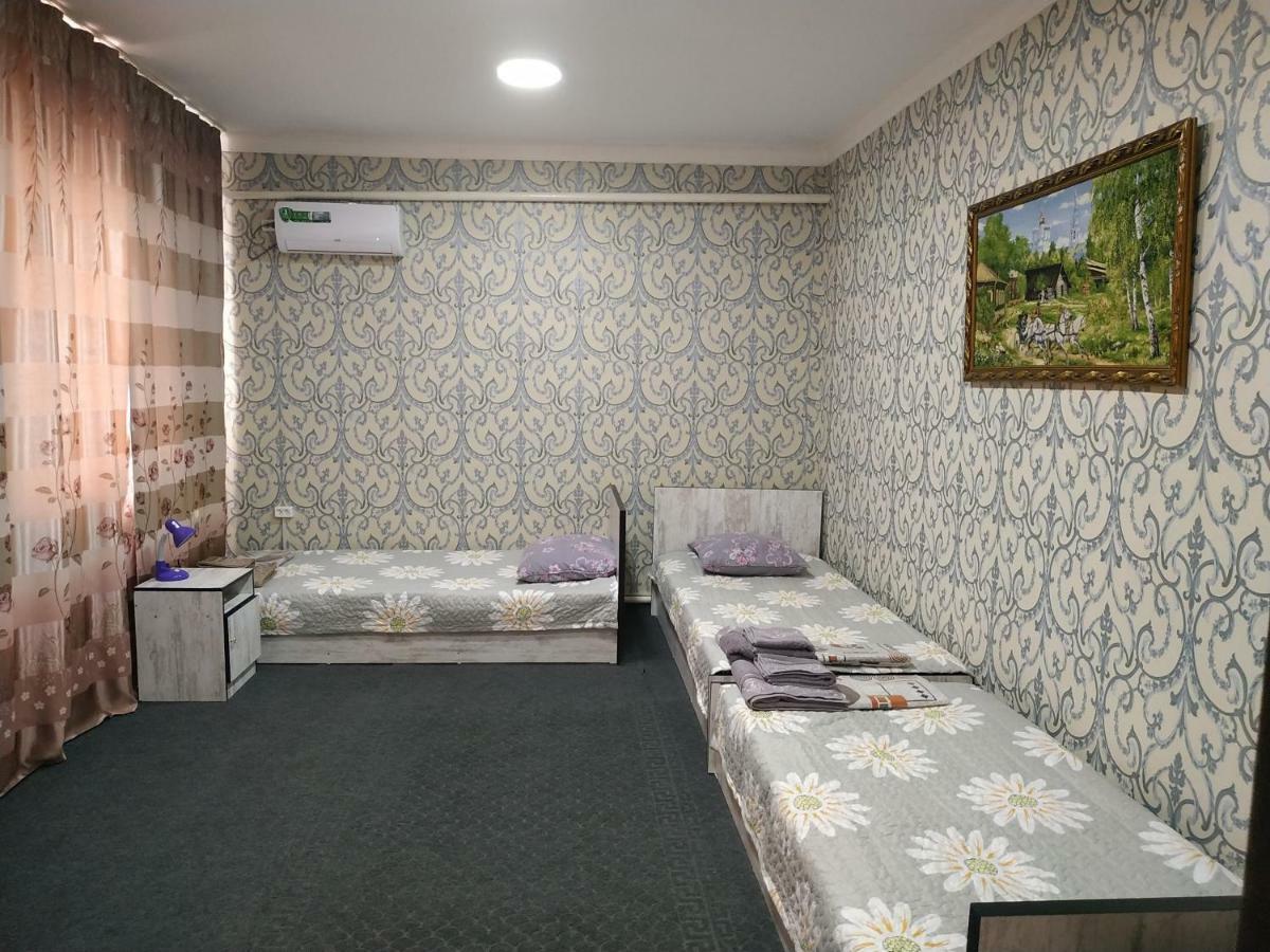 Family Guest House - Friends-J Нукус Екстериор снимка