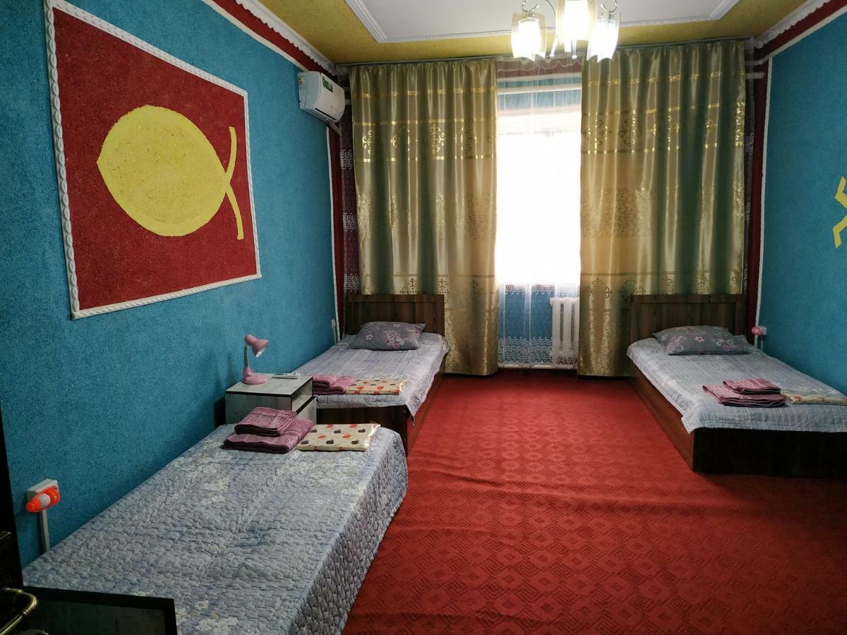 Family Guest House - Friends-J Нукус Екстериор снимка