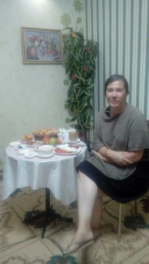 Family Guest House - Friends-J Нукус Екстериор снимка
